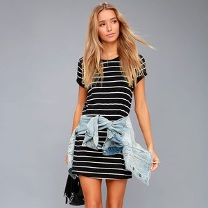 Lulu’s Cafe Society striped t-shirt dress-NWOT